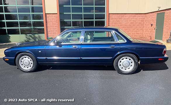 1998 Jaguar XJ8 Sedan