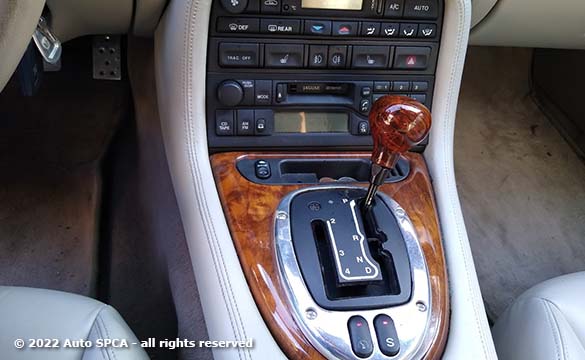 1998 Jaguar XJ8 Sedan