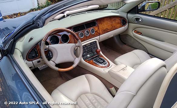 1998 Jaguar XJ8 Sedan