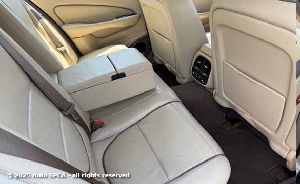 2008 Jaguar XJ8 Photograph